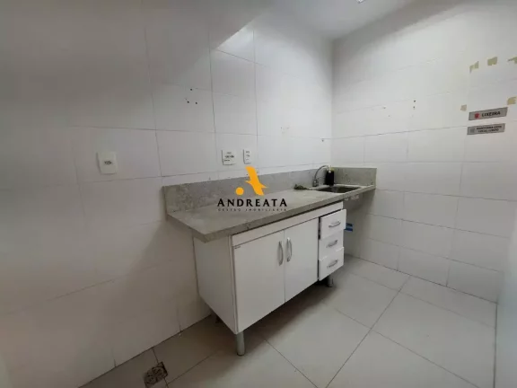 Imagem AV. DAS AMÉRICAS - SUNDECK - ALUGO MARAVILHOSA LOJA COM TOTAL DE 179M²