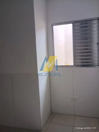Imagem Cansado de pagar caro por um lugar pequeno? Olha essa casa com quintal.