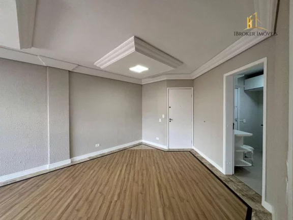 Imagem Apartamento com 2 dormitórios à venda, 74 m² por R$ 560.000,00 - Centro Cívico - Curitiba/PR