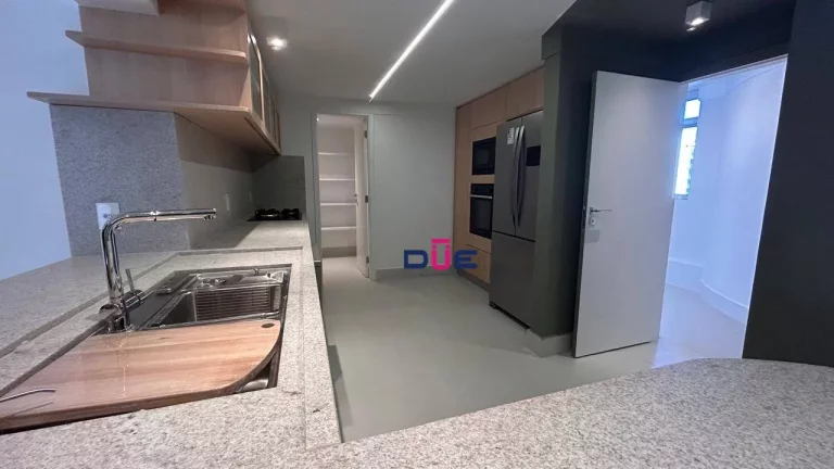 Imagem Apartamento com 3 dormitórios à venda, 186 m² por R$ 2.290.000,00 - Boqueirão - Santos/SP