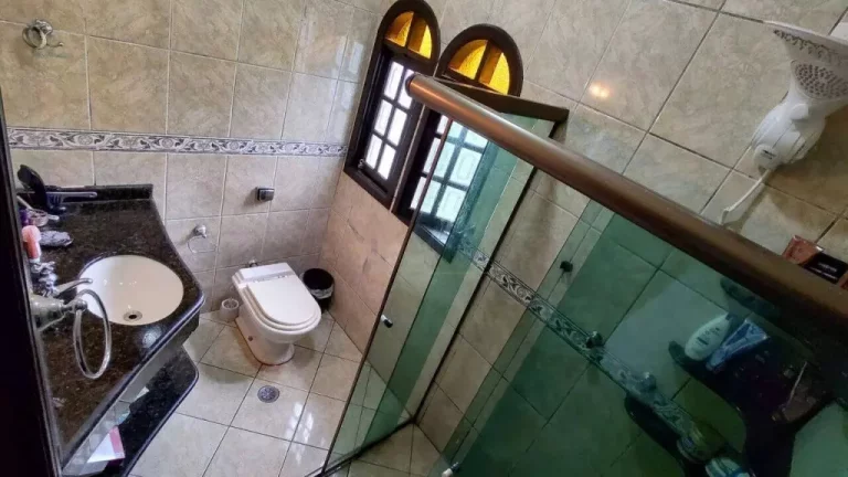 Imagem Casa para locação no condomínio Colonial Village em Caucaia do Alto, Cotia - SP | Batelli Imóveis