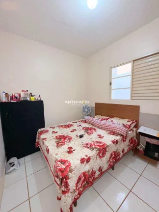 Imagem Vende-se Casa 3 dormitórios, Residencial Peres Elias