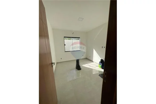 Imagem Uma casa belíssima em uma localização espetacular PRÓXIMO A PRAIA