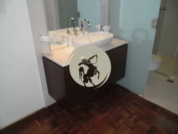Imagem OPORTUNIDADE GONZAGA COM LAZER. APARTAMENTO NO CORAÇÃO DO GONZAGA , ANDAR ALTO, REPLETO DE ARMARIO...