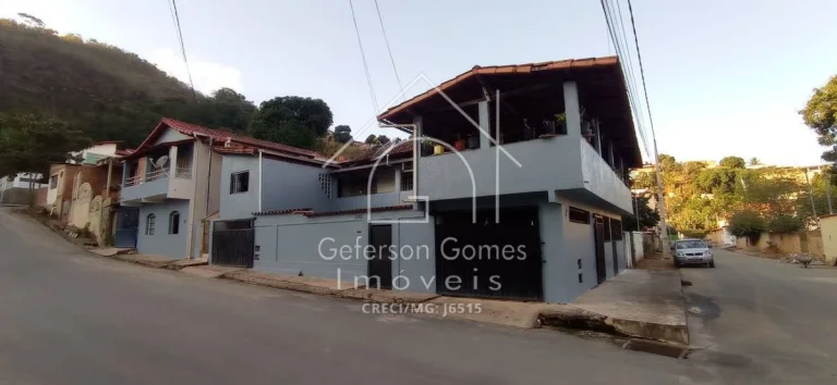 Imagem Prédio à venda - Com 04 apartamentos - Santo Antônio - Mantena - MG