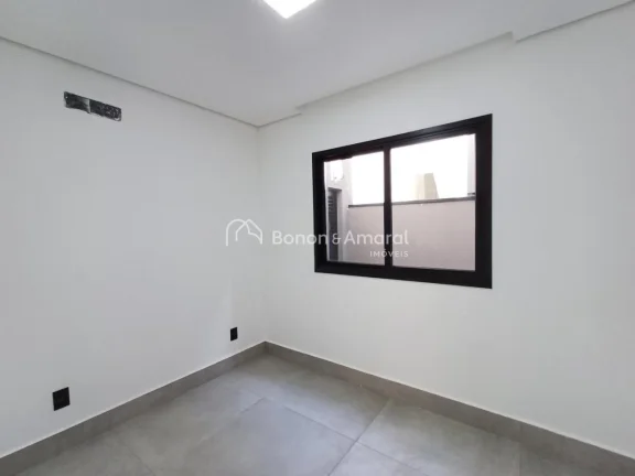 Imagem Sobrado à venda em condomínio fechado, com excelente padrão construtivo e ótima distribuição d...
