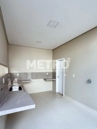 Imagem Casa à venda no Sol Nascente Orla com 4 suítes, gourmet, piscina, PETROLINA