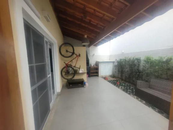 Imagem Sobrado com 2 dormitórios à venda, 89 m² por R$ 850.000,00 - Jardim Carlos Cooper - Suzano/SP