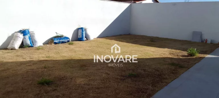 Imagem Casa com 3 dormitórios à venda, 230 m² por R$ 750.000,00 - Residencial Jardim Primavera - Itumbiara/GO
