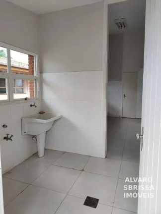 Imagem Casa com 3 dormitórios 1 suíte no Condomínio Portal de Itu I em Itu SP com 370 m2 localização privilegiada dentro do Condomínio