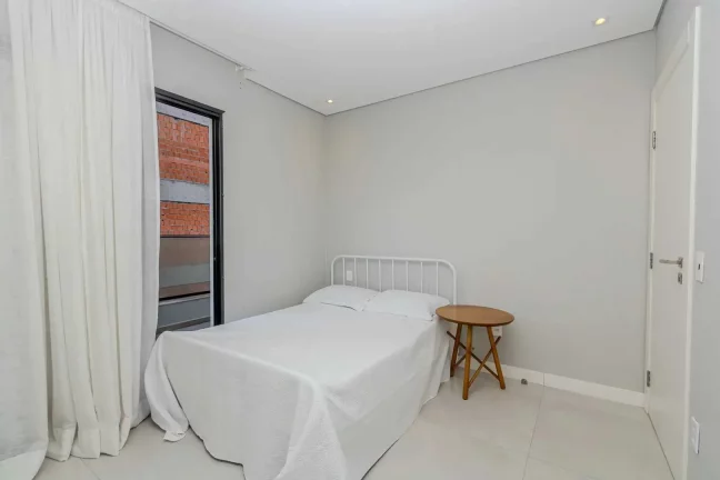 Imagem Apartamento com 3 suítes e 3 vagas de garagem no centro de Balneário Camboriú/SC