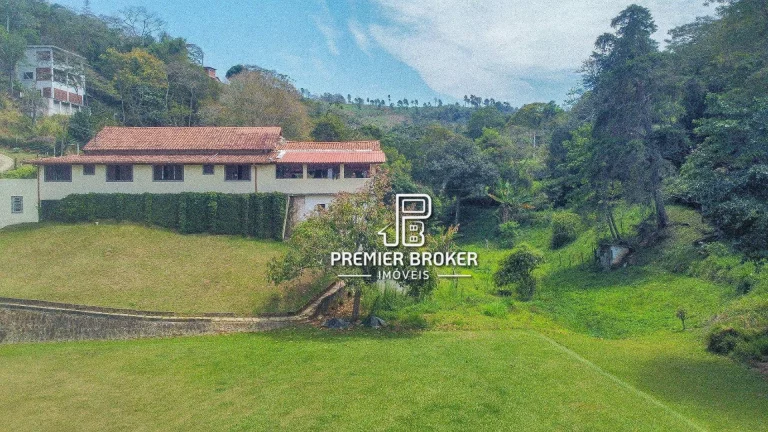 Imagem Casa com 4 dormitórios à venda, 490 m² por R$ 1.300.000,00 - Pessegueiros - Teresópolis/RJ