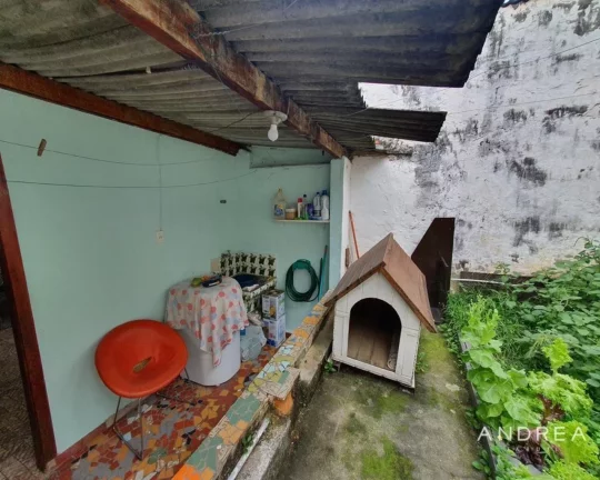 Imagem CASA ASSOBRADADA - 1 DORMITORIO COM 1 VAGA + 1 DORMITORIO COM BANHEIRO