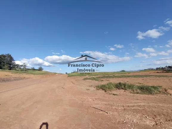 Imagem Terreno em Condomínio à venda em Guaratinguetá/SP