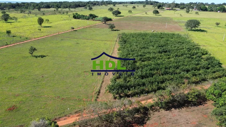Imagem 1,5 Alqs Muito Top com água em Hidrolândia GO