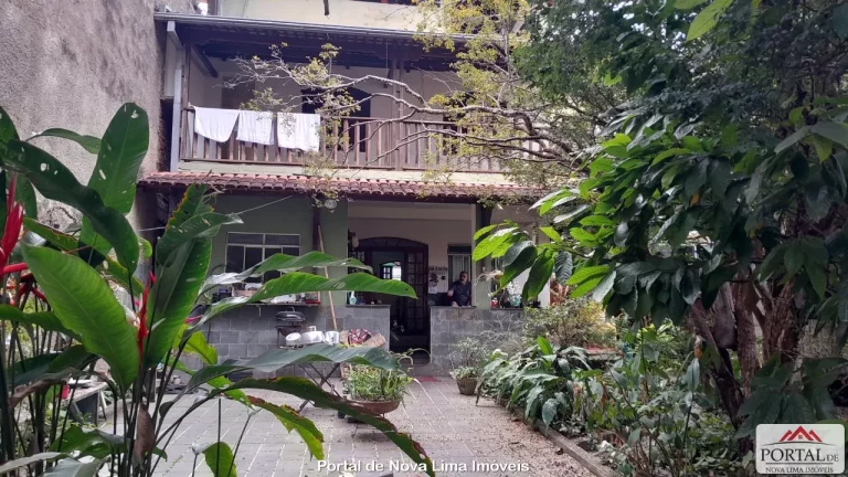 Imagem Casa com quintal a venda em Nova Lima, região central