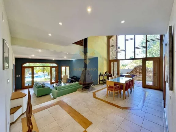 Imagem Casa em Condomínio a Venda no bairro Palos Verdes - Carapicuíba, SP