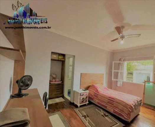 Imagem CASA ESTILO CAMPESTRE, EM CONDOMÍNIO ALTO PADRÃO EM COTIA.