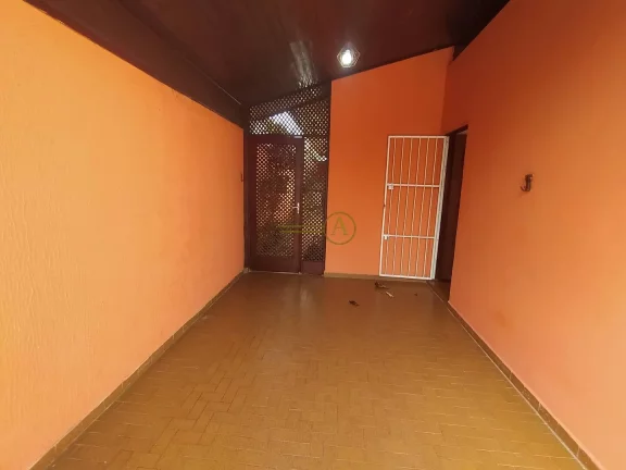 Imagem Casa com 2 dorms, á 500m da Praia, perto do centro à venda em Peruíbe
