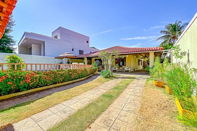 Imagem CASA LINEAR com 4 DORMITÓRIOS e 600m² de terreno no RIOMAR - Barra da Tijuca