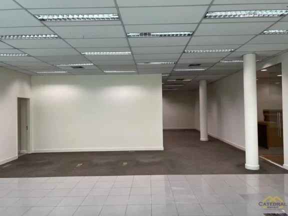 Imagem Ponto Comercial tipo Prédio para locação - Chácara Urbana - Jundiaí/SP