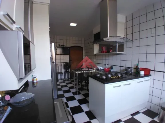 Imagem Casa com 4 dormitórios à venda, 212 m² por R$ 800.000,00 - Brasilândia - São Gonçalo/RJ