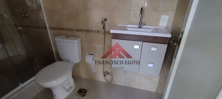 Imagem Apartamento de sala dois quartos e vaga de garagem,em excelente localização em Santa Rosa(Pé pequeno)colado a todo comércio do largo do Marrão,Bancos