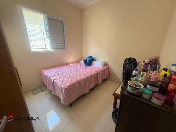 Imagem Sobrado com 2 dormitórios à venda, 56 m² por R$ 375.000,00 - Maracanã - Praia Grande/SP