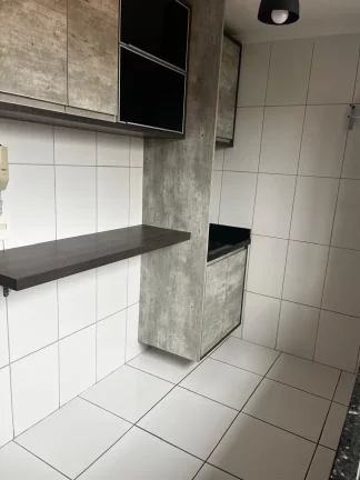 Imagem Apartamento com 2 quartos com Suíte no Bairro São Cristóvão – São José dos Pinhais