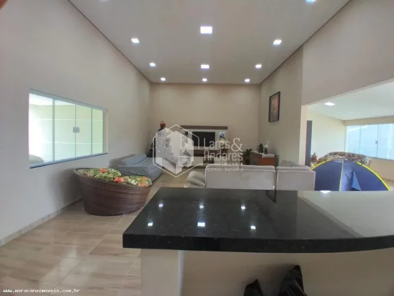 Imagem Chácara à Venda, Porteira Fechada, 500m², 5 Suítes, 10 Vagas, Piscina, Área Gourmet Estância Santa Helena-Jarinu, SP