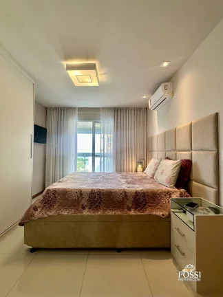 Imagem Residência de 3 Quartos com Vista para o Mar e o Morro do Moreno na Praia da Costa