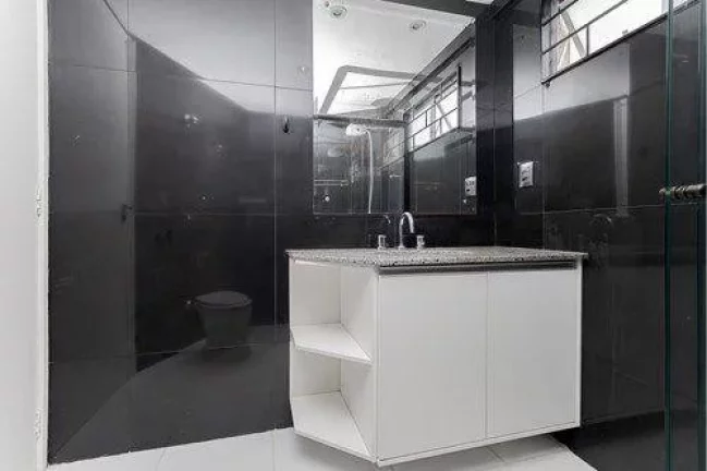 Imagem Apartamento para Venda em Curitiba, Água Verde, 3 dormitórios, 1 suíte, 2 banheiros, 2 vagas