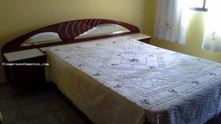 Imagem Casa para Venda em Piracicaba, Santa Terezinha, 3 dormitórios, 1 suíte, 3 banheiros, 1 vaga