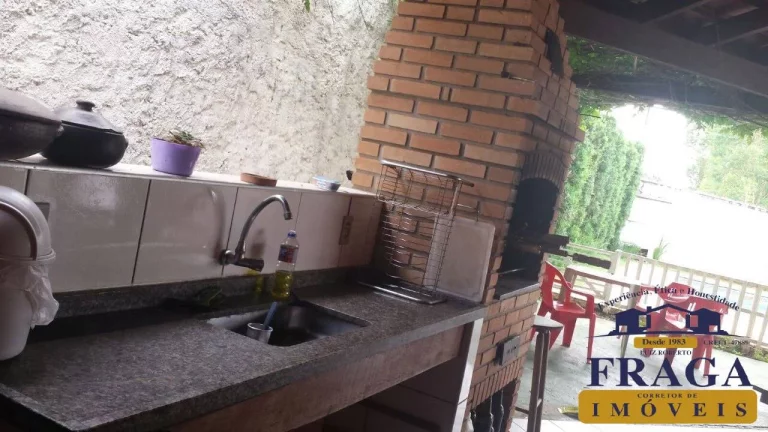 Imagem Sitío/Chácara com 03 quartos à venda, 250m²-Ipanema do meio Aracoiaba Serra