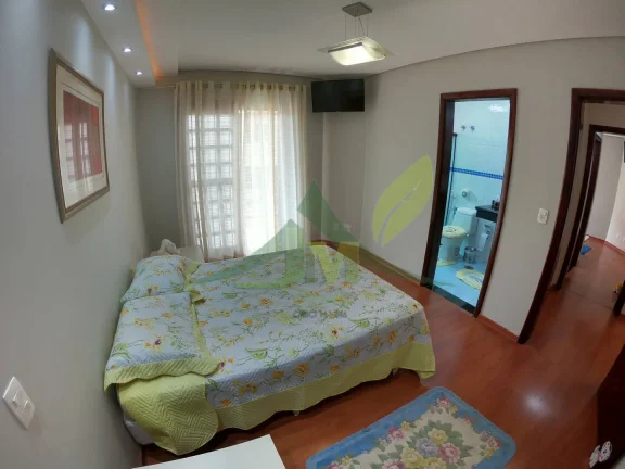Imagem Encantadora propriedade À Venda no Clube da Montanha em Atibaia SP