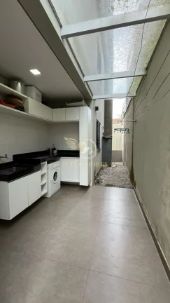 Imagem OPORTUNIDE CASA A VENDA COM 5 SUÍTES A 100 METROS DO MAR NA PRAIA DO TENÓRIO EM UBATUBA-SP