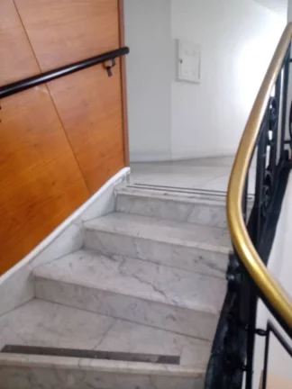 Imagem SALA COMERCIAL EM EDIFICIO HISTÓRICO NA CINELÂNDIA / IMÓVEL MOBILIADO