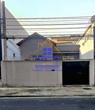 Imagem Casa linear com sala, 3 quartos, cozinha, área de serviço, quintal, garagem para 2 carros, à venda, 70 M², por R$ 410.000 – Vila Isabel - Rio de Janeiro / RJ.