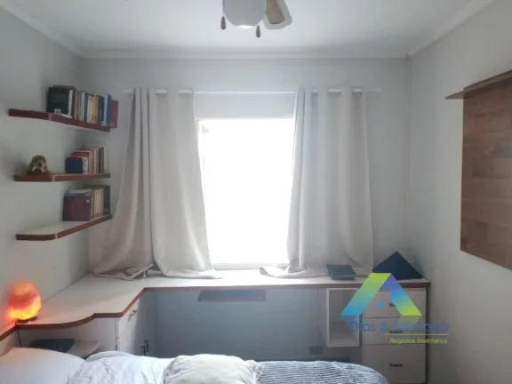 Imagem SÃO BERNARDO DO CAMPO Sobrado 210M², 2 dormitórios, 2 vagas, Edícula, ótima localização e valor !!!