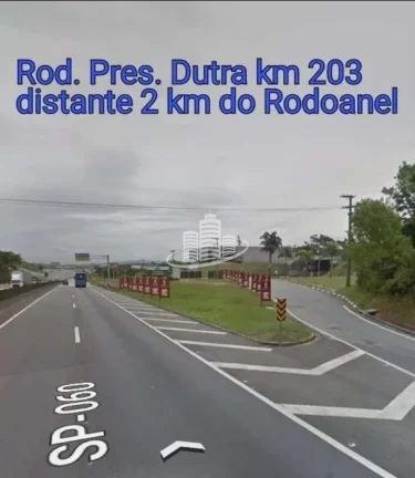 Imagem Galpão no Centro Industrial de Arujá,

Via Dutra Km 203, distante 2 Km do Rodoanel

Área do terre...