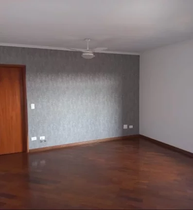 Imagem Apartamento - Centro - com 117 m2, com 03 dormitórios, comae, sendo uma suíte, ampla sala para 02 ...