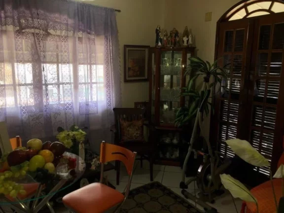 Imagem CASA PARA LOCAÇÃO E VENDA, NO CENTRO DE MACAÉ/RJ.