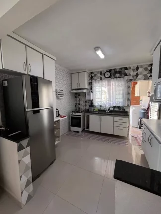 Imagem Casa com 3 dormitórios à venda, 200 m² por R$ 650.000 - Jardim Las Vegas - Santo André/SP