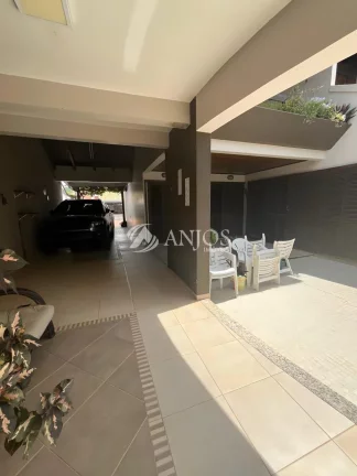 Imagem CASA Á VENDA, ALTO PADRÃO, PARA FINS COMERCIAIS, SETOR COMERCIAL, SINOP - MT