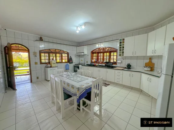 Imagem Chácara à venda em Atibaia/SP - 6.500m² com Lago, por R$1.350.000!