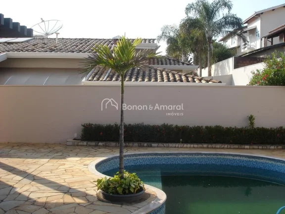 Imagem Casa à venda no Condomínio Terras do Caribe, em Valinhos, com 3 dormitórios, sendo 1 suíte. A re...