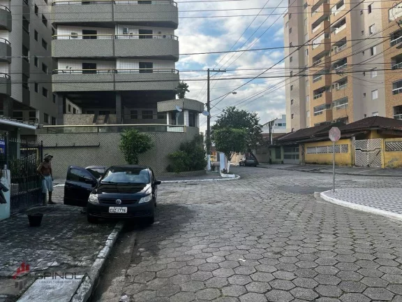 Imagem Sobrado com 2 dormitórios à venda, 117 m² por R$ 580.000,00 - Aviação - Praia Grande/SP