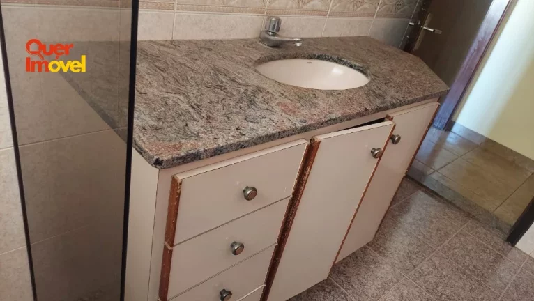 Imagem Oportunidade Exclusiva! Apartamento à venda no Centro de Ribeirão Preto-SP, 2 quartos, 1 sala, 1 banheiro, 96m². Quer Imóvel Negócios Imobiliários.
