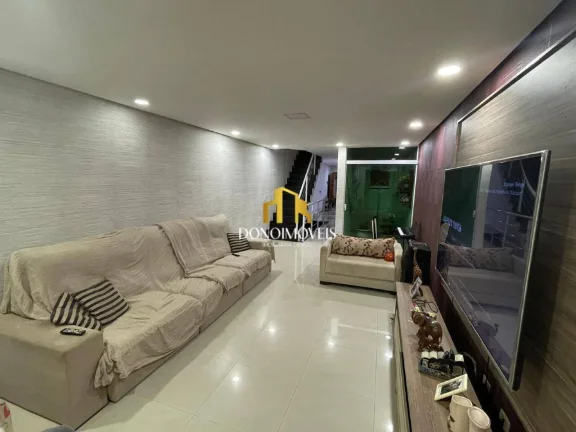 Imagem Excelente casa de 250 m² com acabamento moderno, lazer e localização estratégica