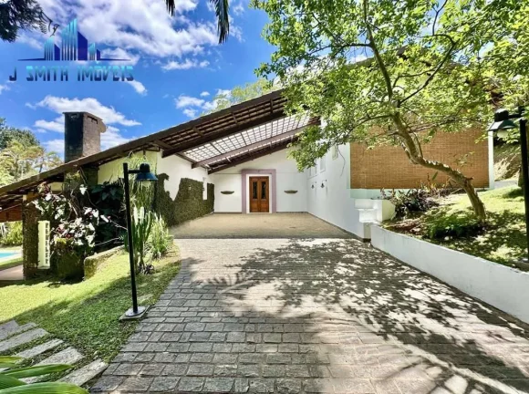 Imagem MARAVILHOSA CASA, RÚSTICA, ESTILO GRANJA, 3 SUÍTES, TERRENO 2.065m²